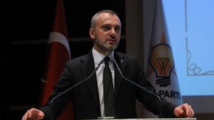 AK Parti Genel Başkan Yardımcısı Erkan Kandemir: ‘‘Siyaset Masada Değil Sahada Yapılır’’