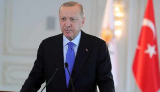 Erdoğan’dan tepki: Siz öğrenci misiniz terörist mi