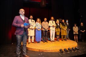 ‘Masanın Altında’ izleyici ile buluştu