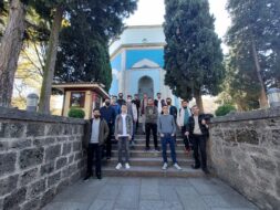 Gençlik Bursa’da yollarda