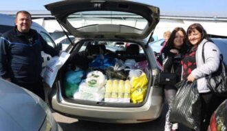 ‘Türkiye çok ucuz’ diyerek bagajları doldurdular!