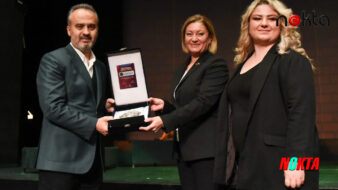 Bursa’da tiyatro salonları çocukların